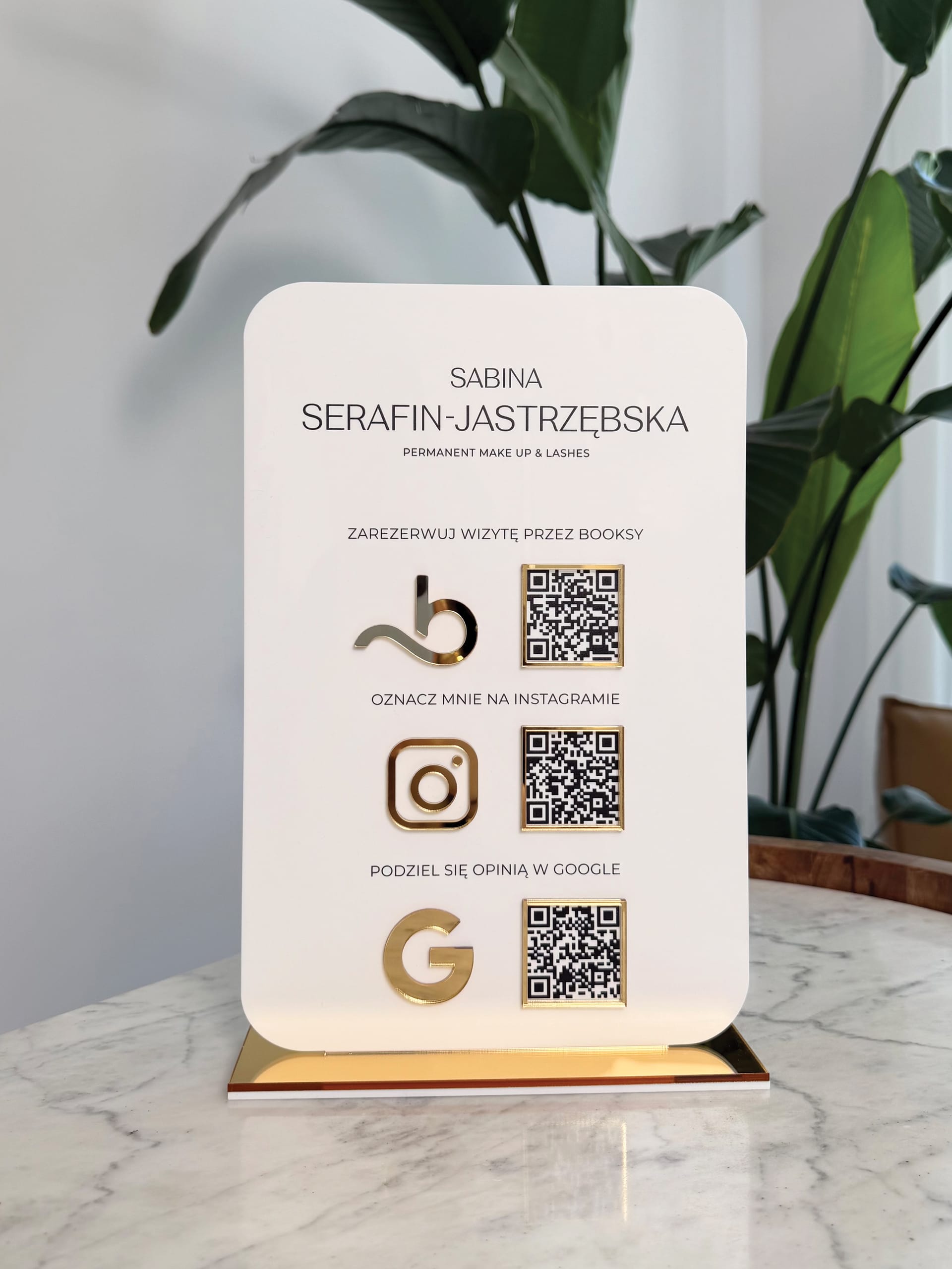 Tabliczka z 4 kodami QR